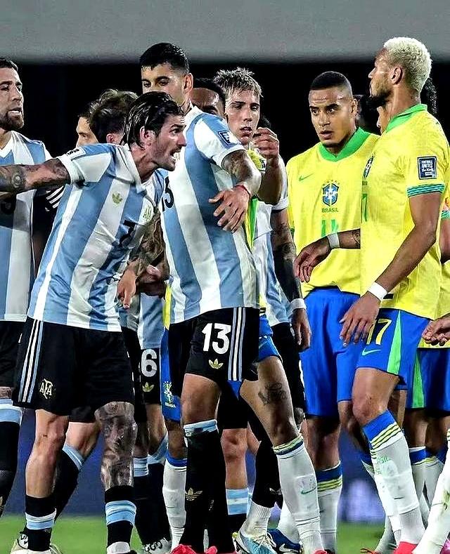 阿根廷遭遇加拿大:南美强队遇强对手艰难晋级 阿根廷遭遇加拿大:南美强队遇强对手艰难晋级