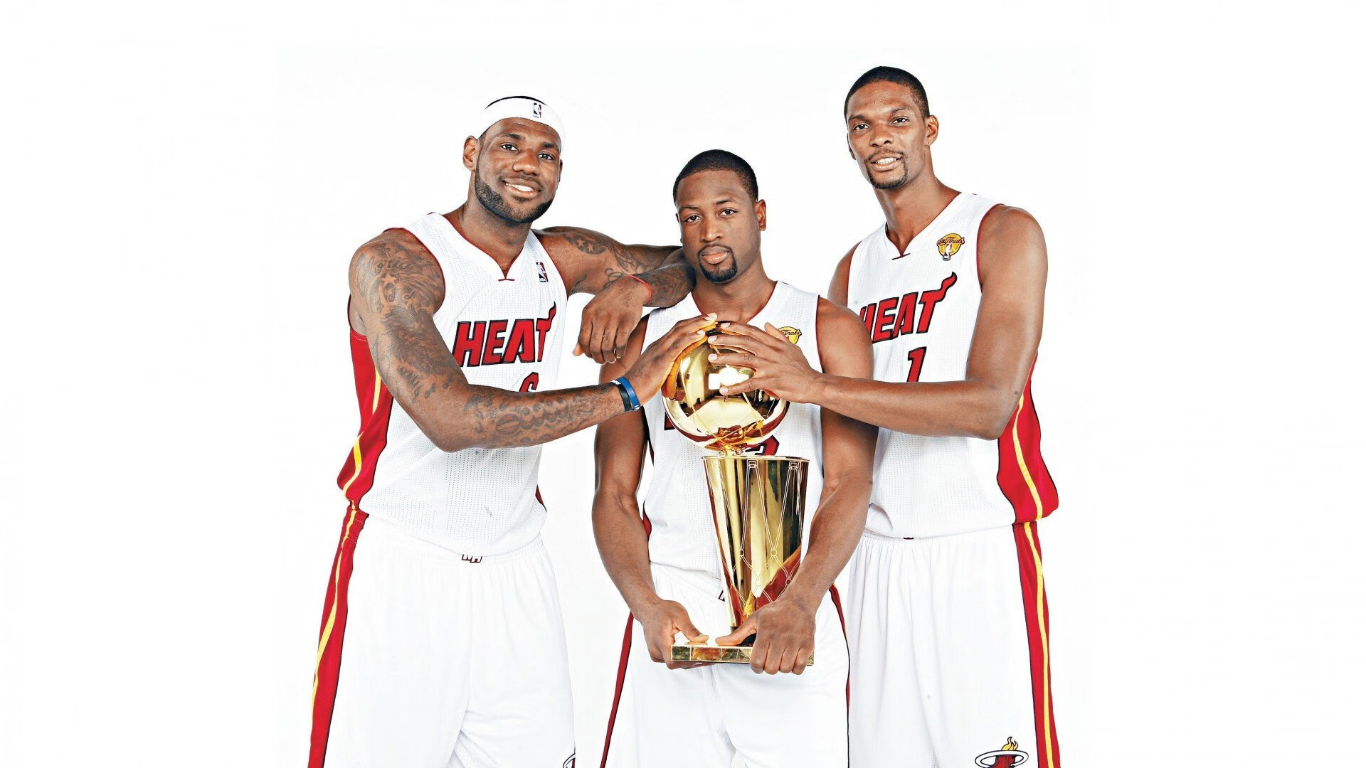 爵士击溃上海队，利拉德在西决生死战接管比赛，跨越时空的竞技启示