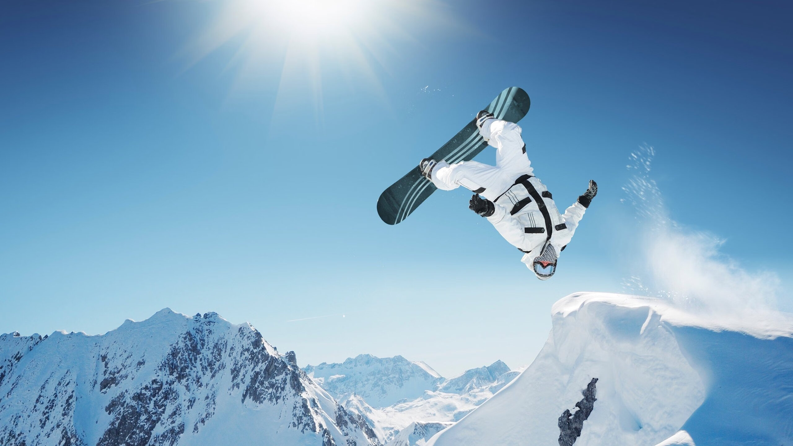 红土之王再证统治力,蒙特卡洛轻取澳网,纳达尔诠释何为主场